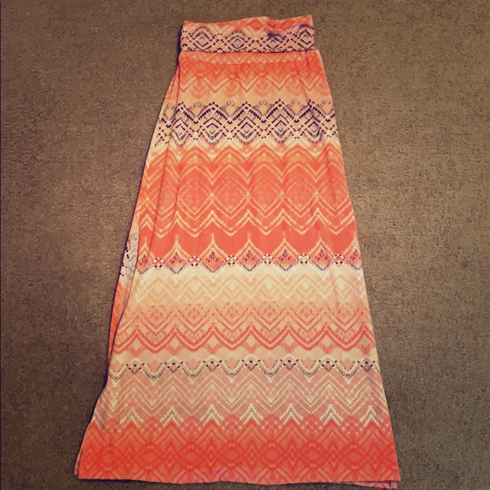 Maxi skirt
